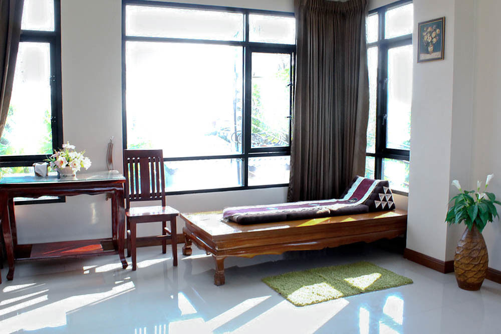 Yenjit Resort Chachoengsao Exteriör bild
