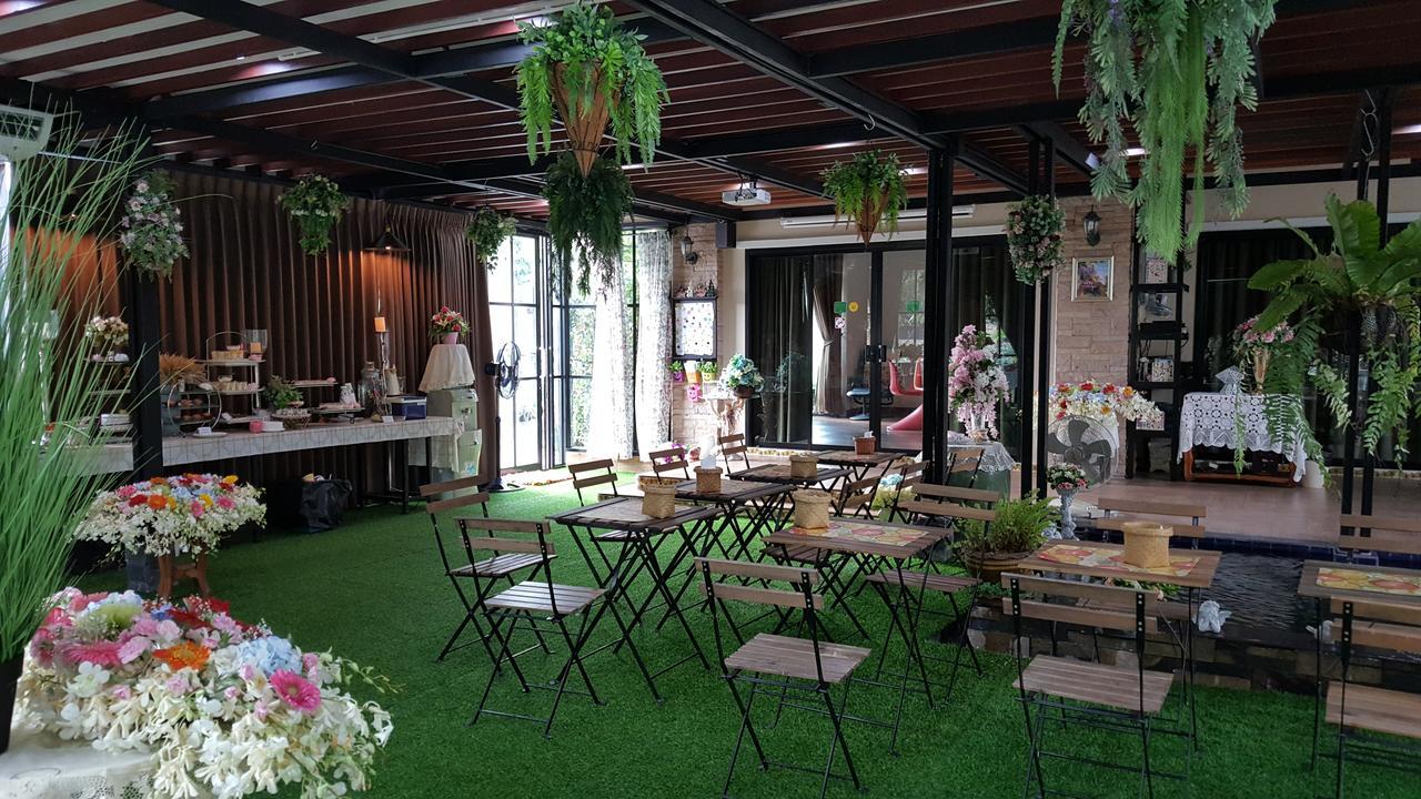Yenjit Resort Chachoengsao Exteriör bild