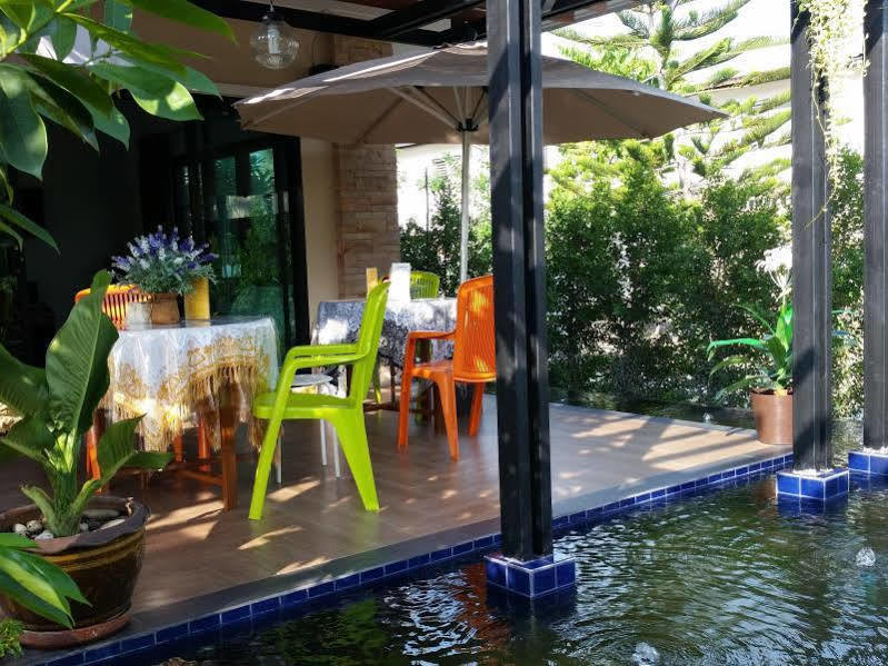 Yenjit Resort Chachoengsao Exteriör bild